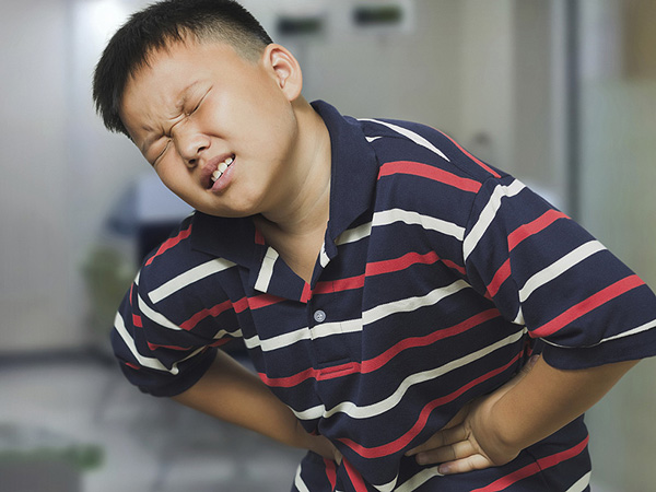 Viêm loét dạ dày là biến chứng có thể gặp khi trẻ bị nhiễm vi khuẩn Hp